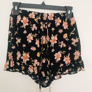 American eagle floral women ruffle shorts size :XS
